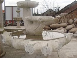 FUENTE DE TRONCOS