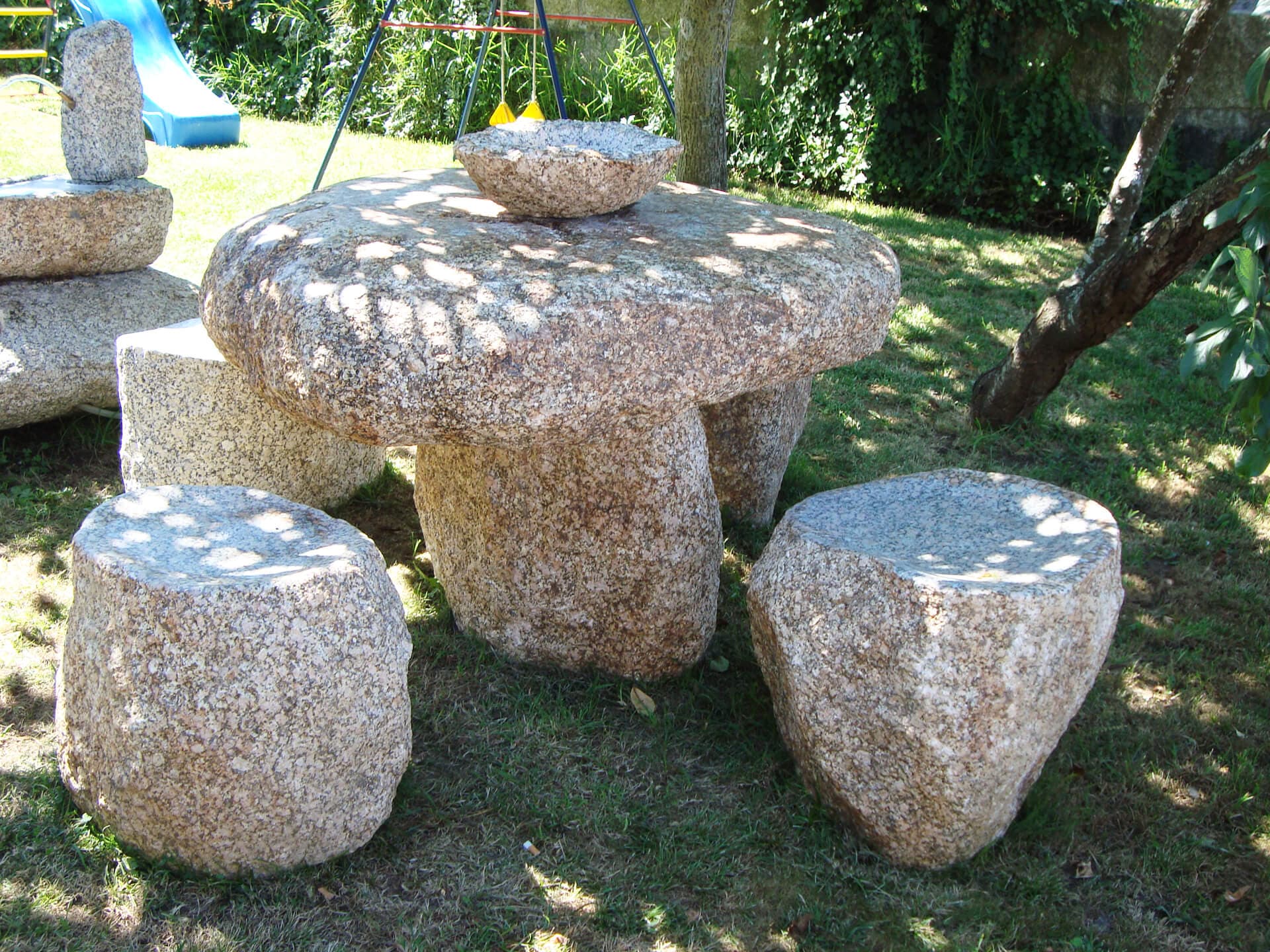 Trabajos de piedra a medida en Ribadumia