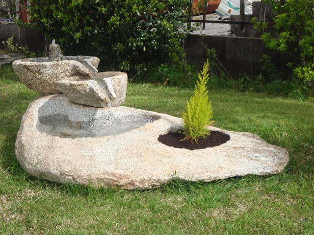 Diseño de fuentes de piedra en Pontevedra