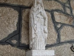 SANTA DE PIEDRA